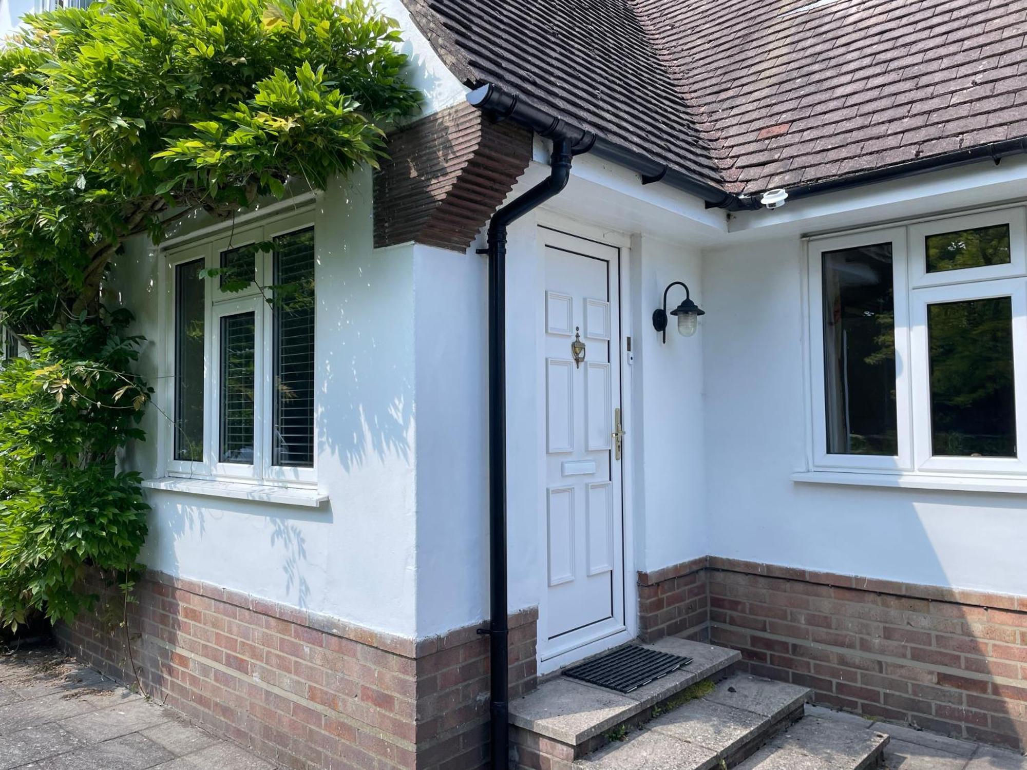 Charming Bournemouth House With Beautiful Spacious Gardens, 5 Min Drive To Beaches, Free Parking For 2-3 Cars Ngoại thất bức ảnh