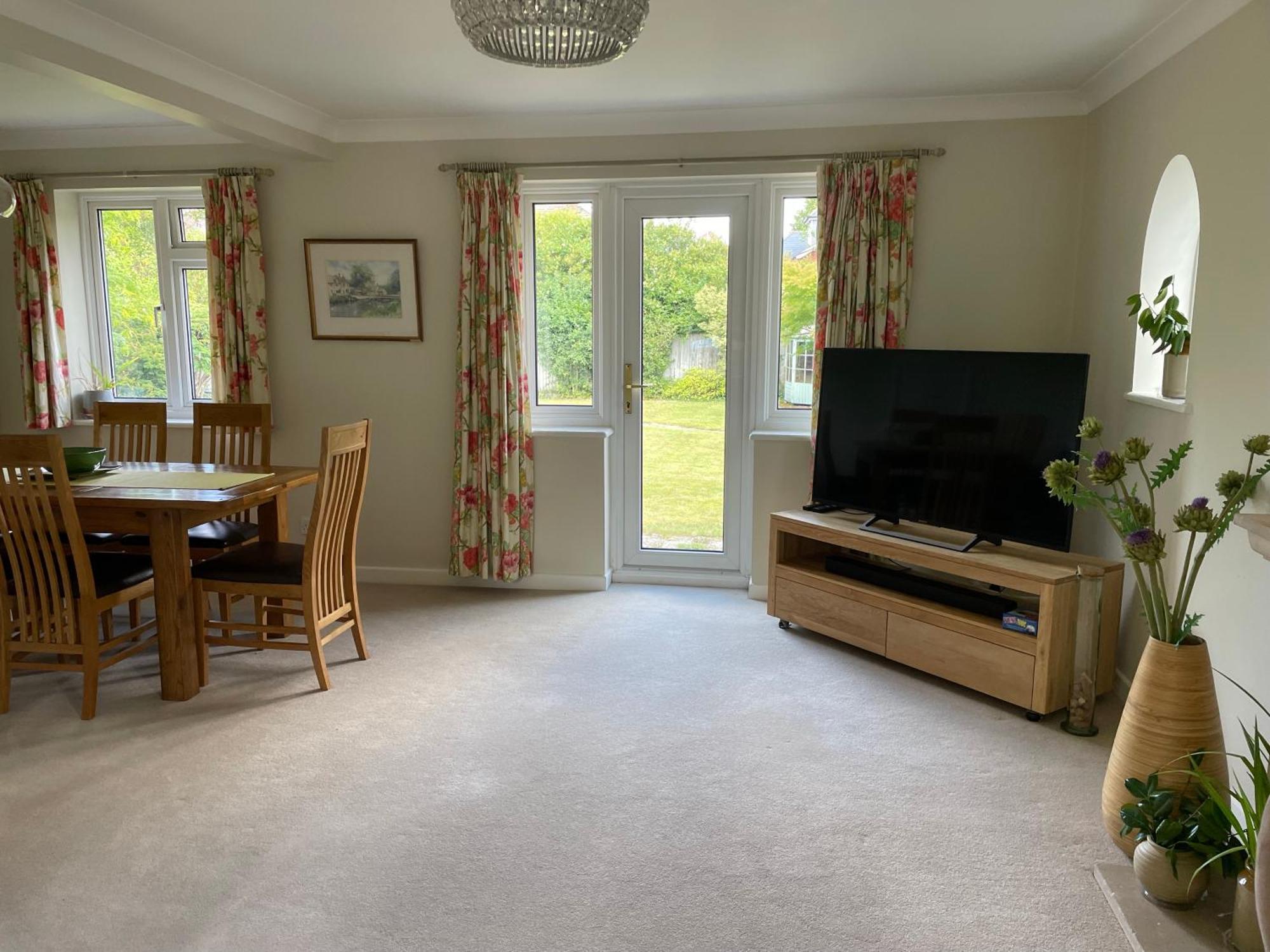 Charming Bournemouth House With Beautiful Spacious Gardens, 5 Min Drive To Beaches, Free Parking For 2-3 Cars Ngoại thất bức ảnh